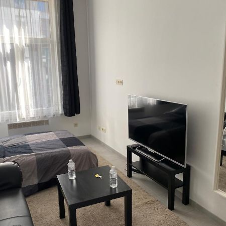 Appartement Bruxelles Centre Constitution Екстер'єр фото